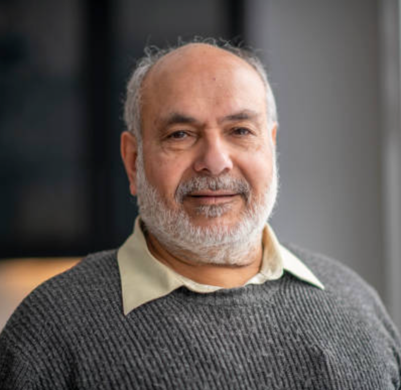 <em>Ricardo J. - 63 años</em>